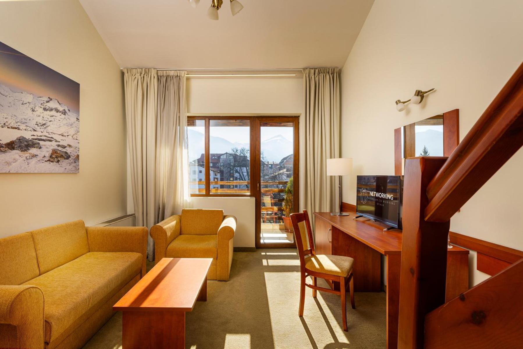 Coliving Bansko, The Social Hotel By Networking Premium Exterior photo